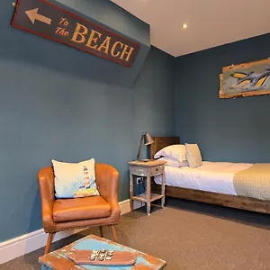 Ashburton House - Guest house